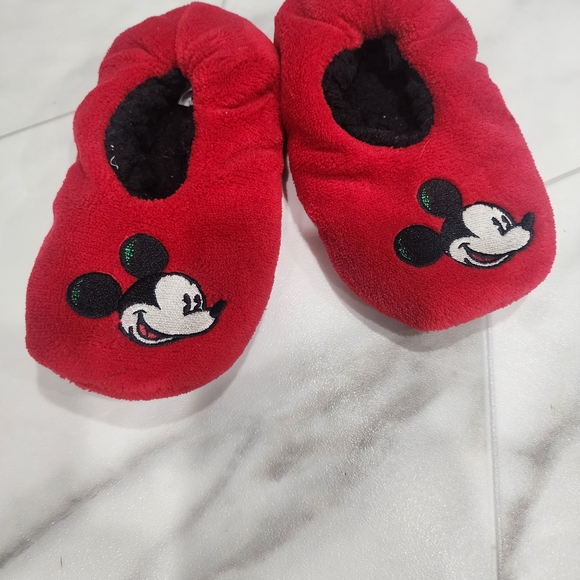 Disney Red Mickey Mouse Kids Slippers - Picture 10 of 10